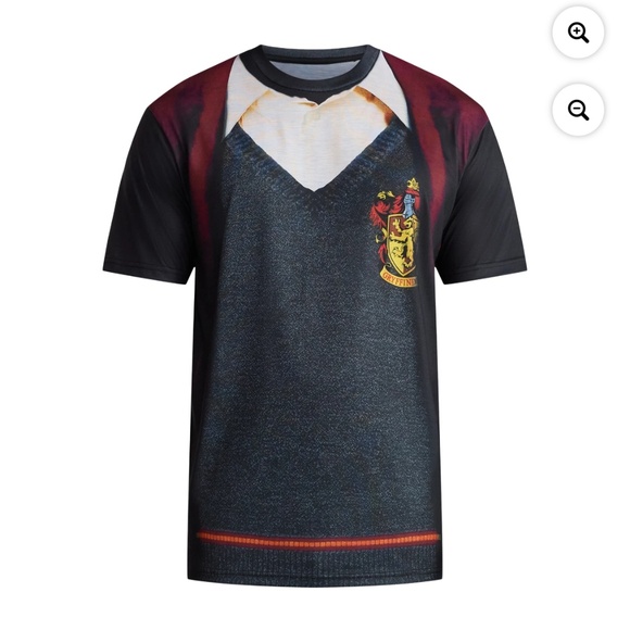 Harry Potter Gryffindor t-shirt and scarf combo set Size Medium NWT - Picture 7 of 9